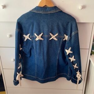 NWOT HOLLISTER BOYFRIEND DENIM JACKET WITH BOWS